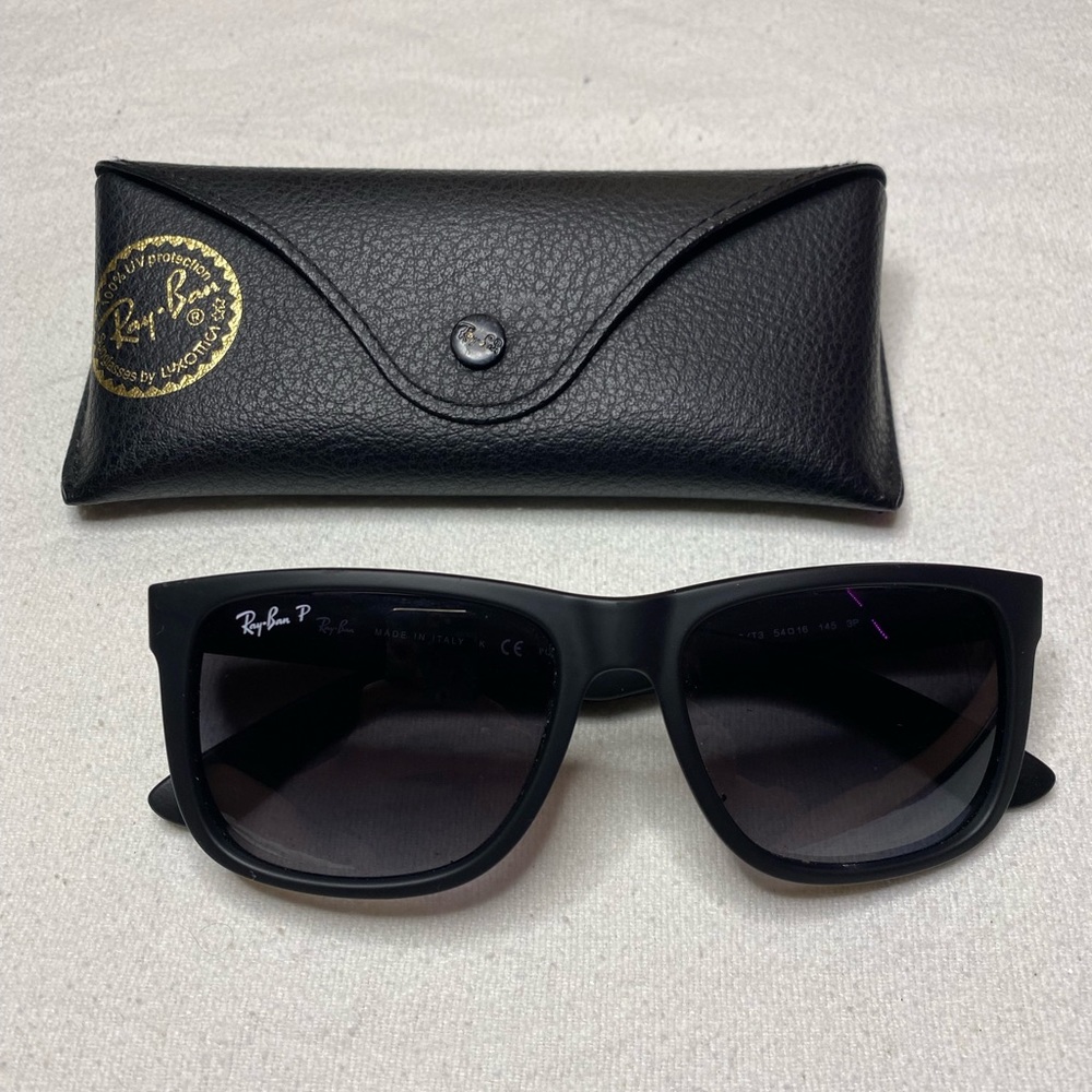 ray ban sunglasses